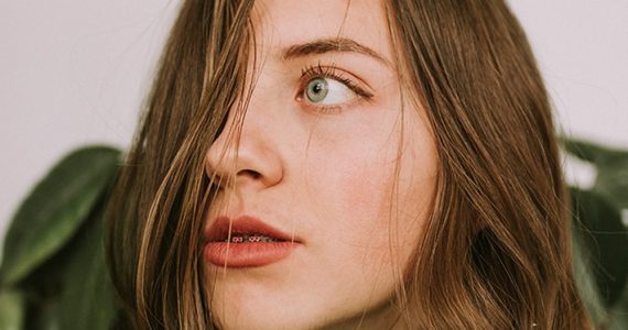 لیلا سلطانی: سخنگو و فروشنده