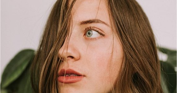 لیلا سلطانی: سخنگو و فروشنده