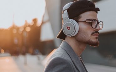 خودتان را متفاوت کنید تا فروش بیشتری داشته باشید