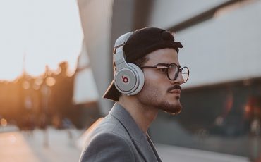 جلسه کاری در اروپا